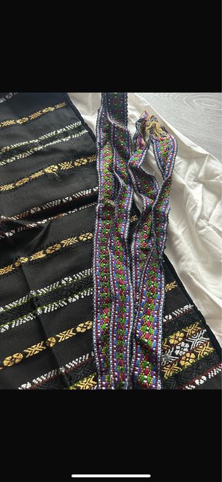 piese costum popular