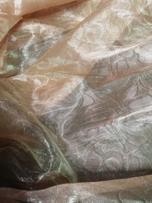 Продам тюль, отличное состояние.