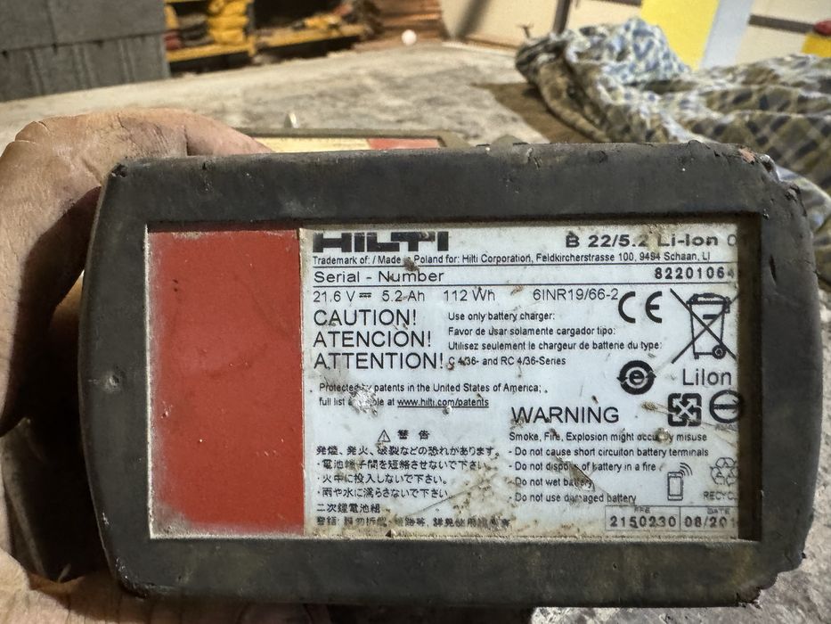 Circular Hilti SCW 22-A cu 2 baterii și încărcător
