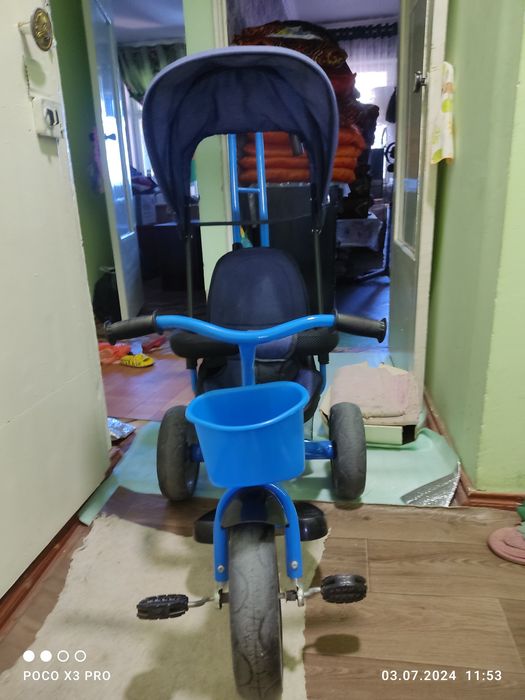 Детский велосипед коляска три в одном почти нов