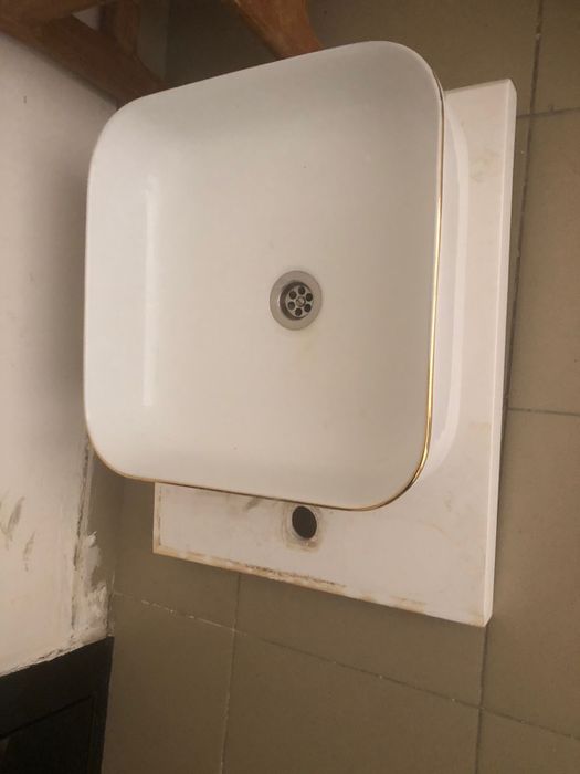 Раковина в хорошем состоянии