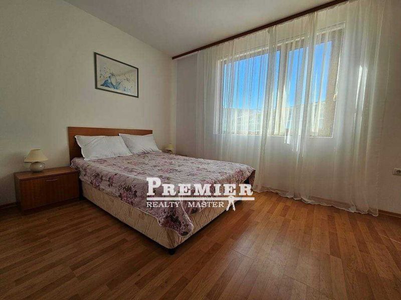 Продава се Двустаен апартамент в к.к. Слънчев бряг - 62 кв.м за 1420 €/кв.м - Снимка #11