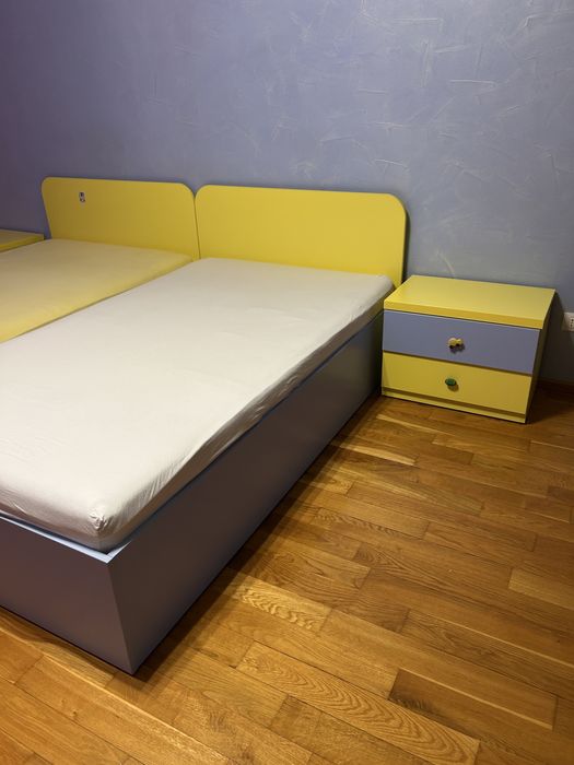 Se vinde set mobilier