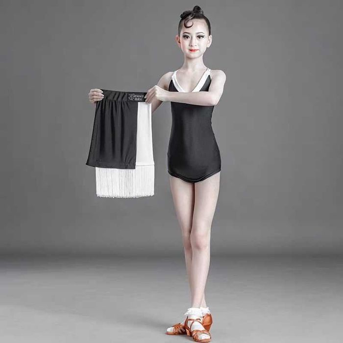 Танцевальный костюм