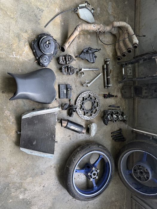 Suzuki k6-k7 600