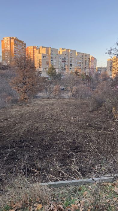 Парцел 1100 кв.м