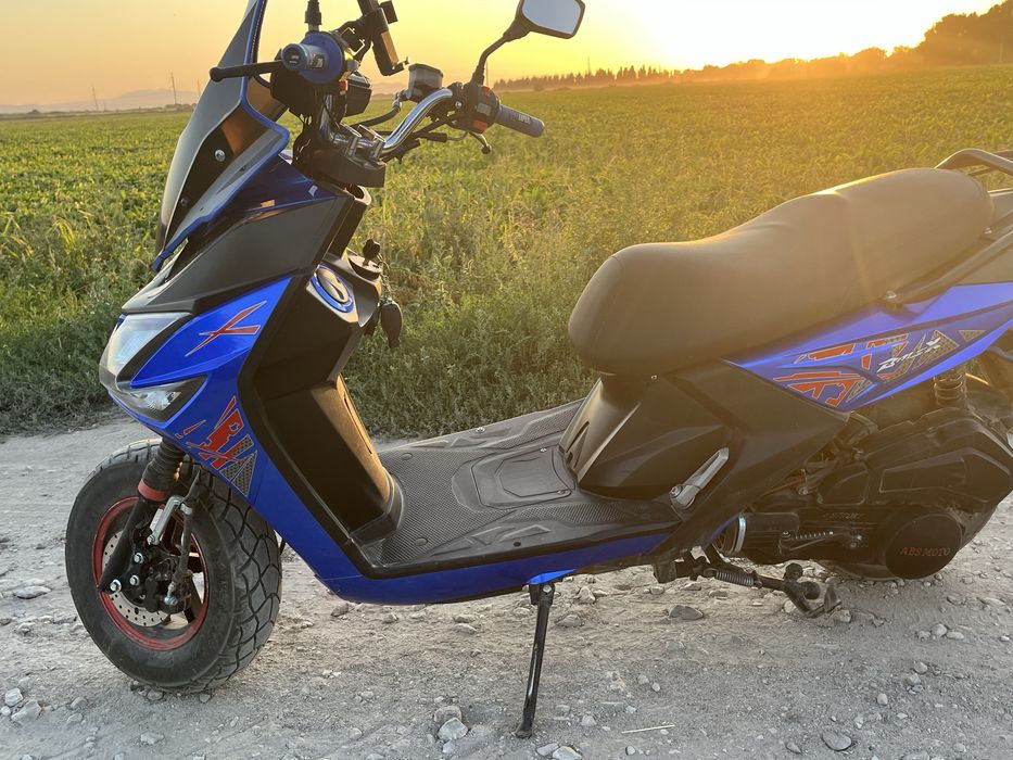 Продам скутер Самурай