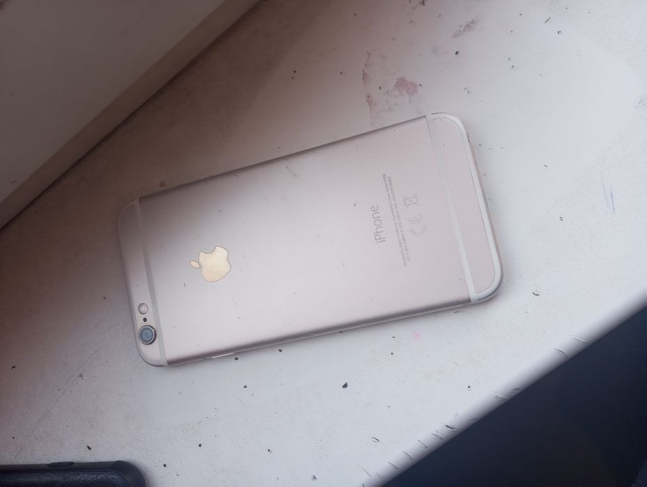 Продам айфон 6 срочно
