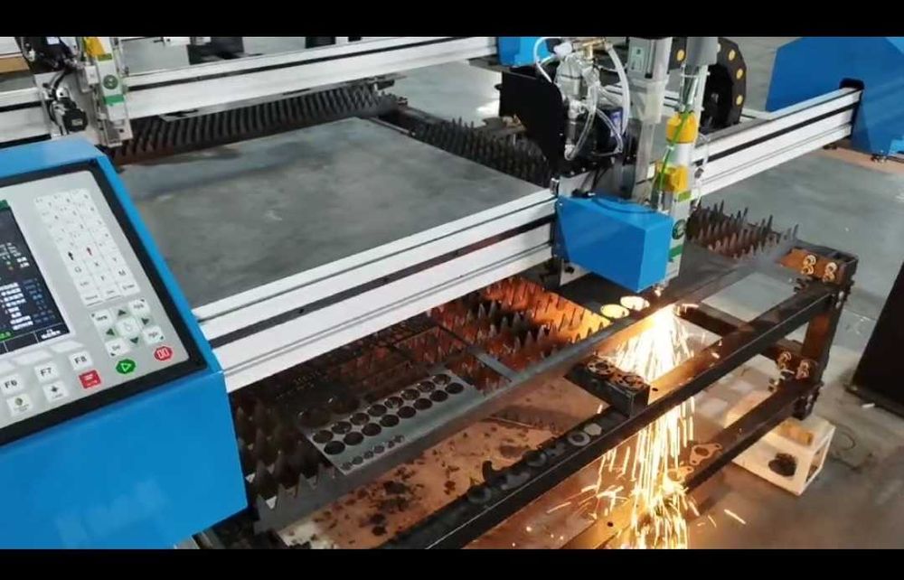 Лазерный станок 1500вт. Max 3015 консольный.  Высокое качество резки