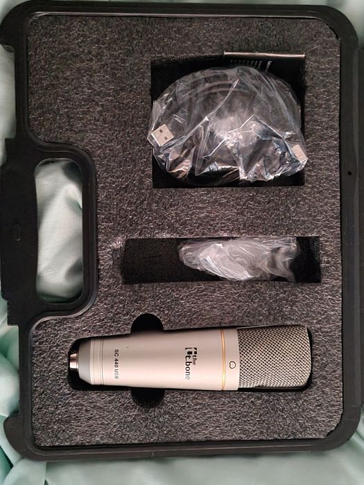 Microfon studio T Bone SC440