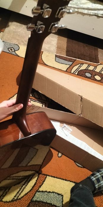 Профессиональная гитара YAMAHA F310 TBS