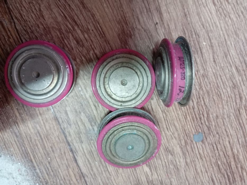 Диоды силовые 4 штуки