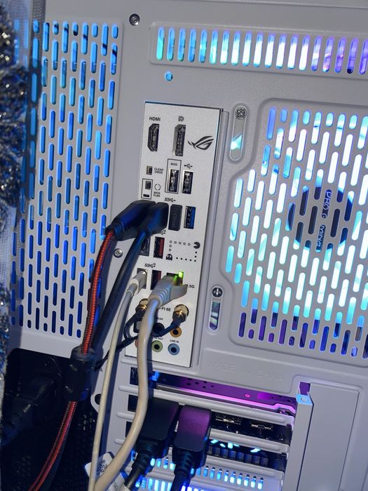 Best Pc Gaming Complet cu Monitor 32 2k 165HZ i5 14600k / Rx 6900XT