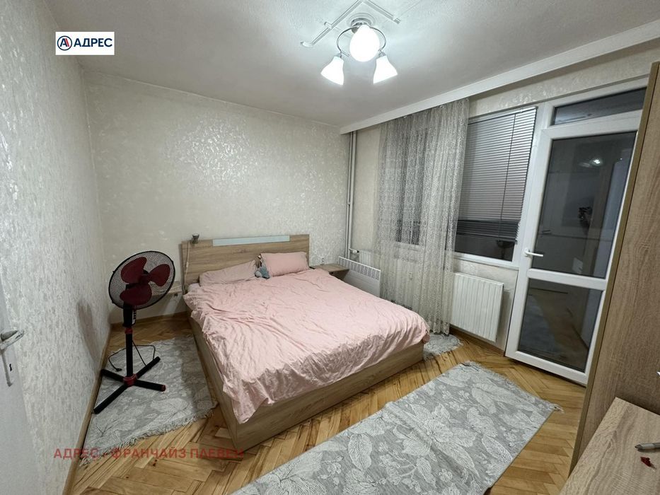 3-стаен в Плевен-Широк център площ 72 цена 140000