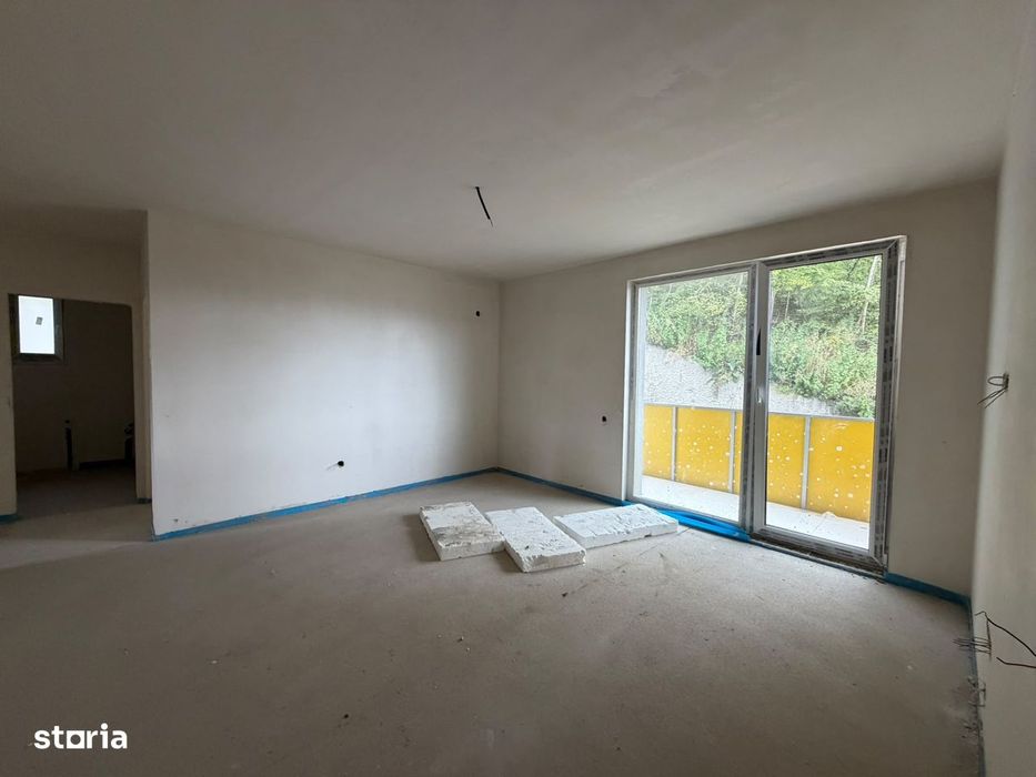 Apartament de vanzare 3 camere, 2 bai , terasa de 50 mp si parcare sub