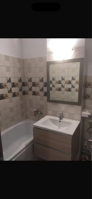 Ofer spre inchiriere garsoniera zona centrala