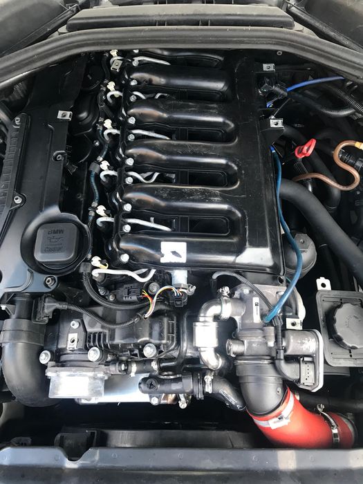 BMW E60 E61 530xd Autoutilitara N1 4 Locuri