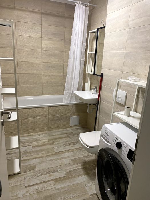 Închiriez apartament 2 camere Avantgarden 3 faza 4