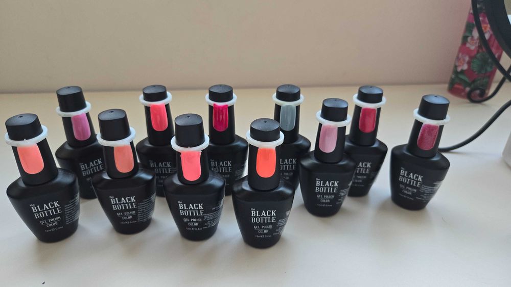 Гел лак за нокти Black Bottle