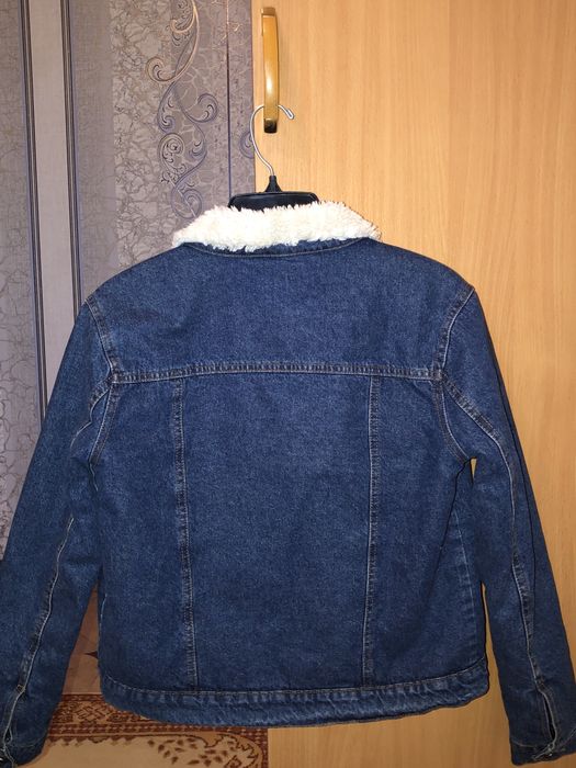 Джинсовая куртка с мехом