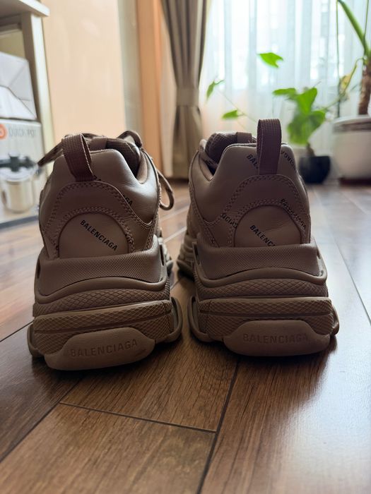 BALENCIAGA 41 номер, обувки