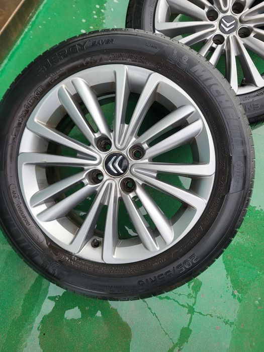 Vand cauciucuri 12,4/11-24,vand cauciucuri de vara  205/55/16 plus genti originale de Citroen,plug 3 tripite Overum.