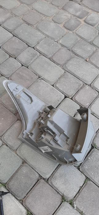 Задний правый фонарь Аутлендер 3