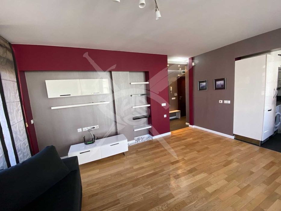 Дава се под наем Тристаен апартамент в София, Оборище - 100 кв.м за 1196.97 € - Снимка #2