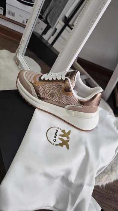 Pinko Нови сникърси