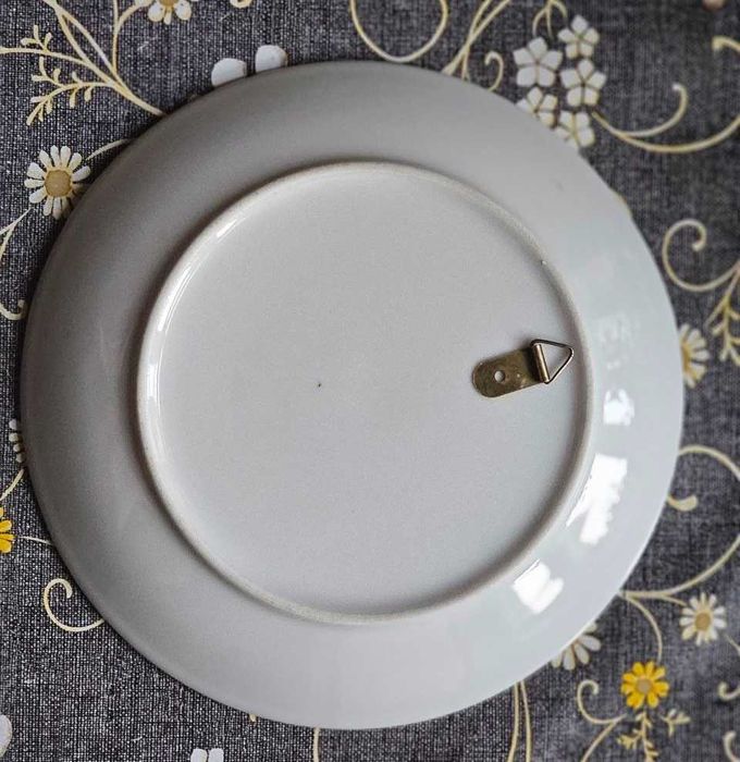 Декоративная тарелка.