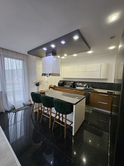 Продава се Мезонет в Шумен, Център - 400 кв.м за 838 €/кв.м - Снимка #5