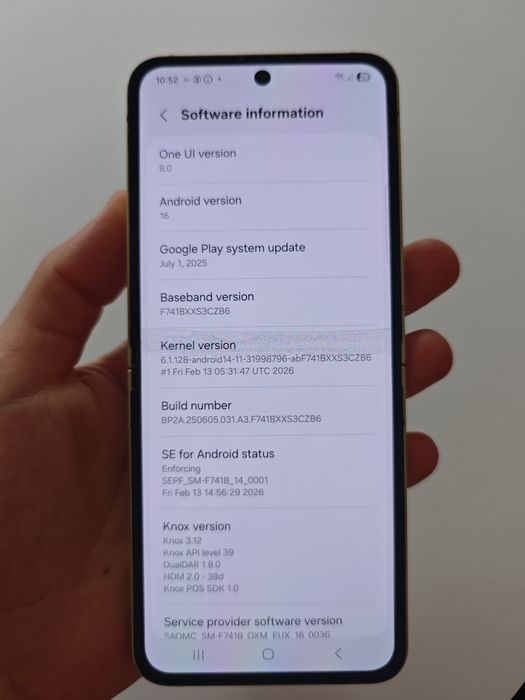 Samsung Galaxy Z Flip 6 galben, functioneaza, 227 cicluri baterie