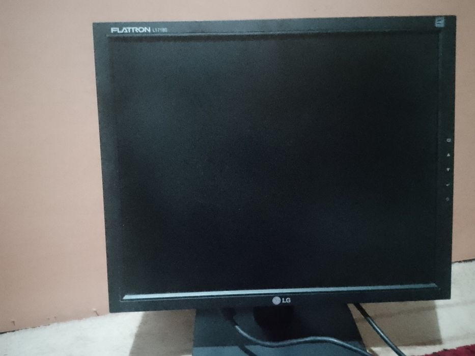 Продается монитор в хорошем состоянии