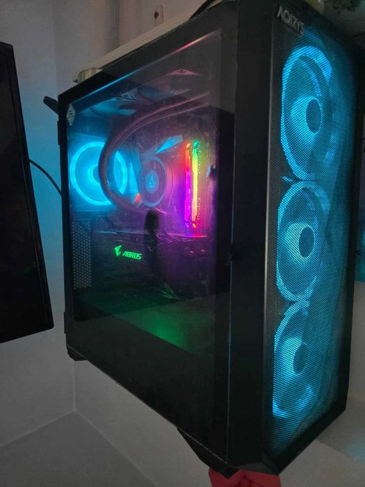 Ryzen 7 5800x ,64 GB DDR4 3600mhz,  Aorus Ultra x570x Wifi, Gtx 1080 Ti 11GB