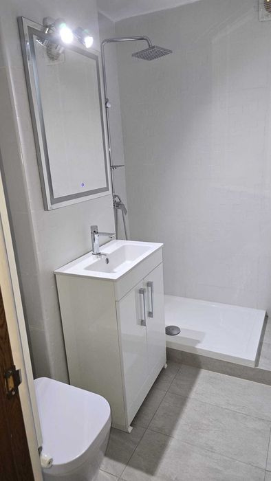 Vand apartament 58mp 2 camere Beclean