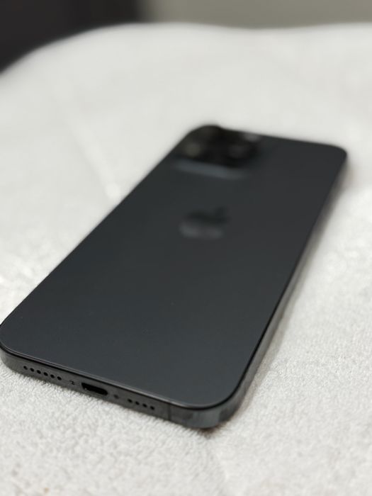 Продам Айфон 15 про макс 256