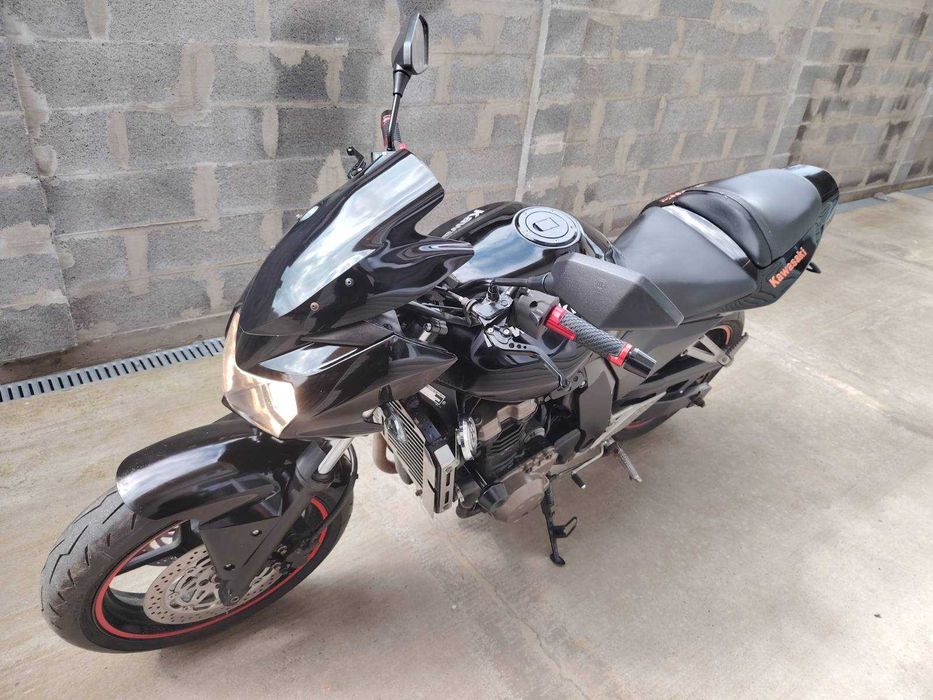 Kawasaki Z 750 на части