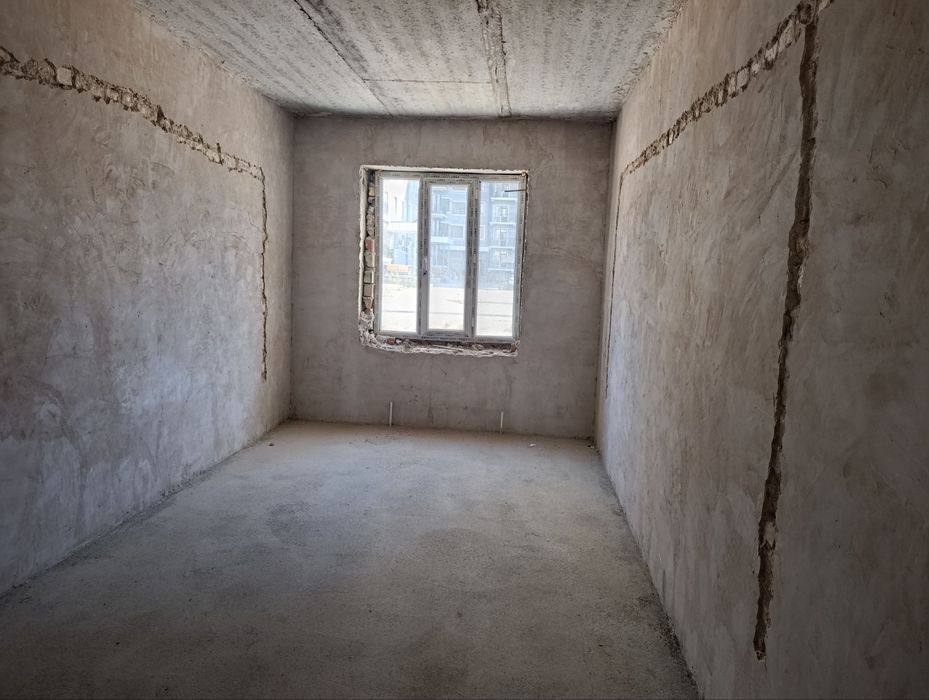 3х комнатная комната. Черновая шпатлевка