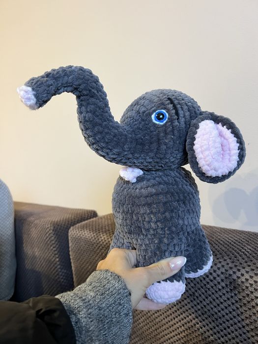 Слонче ръчно плетено