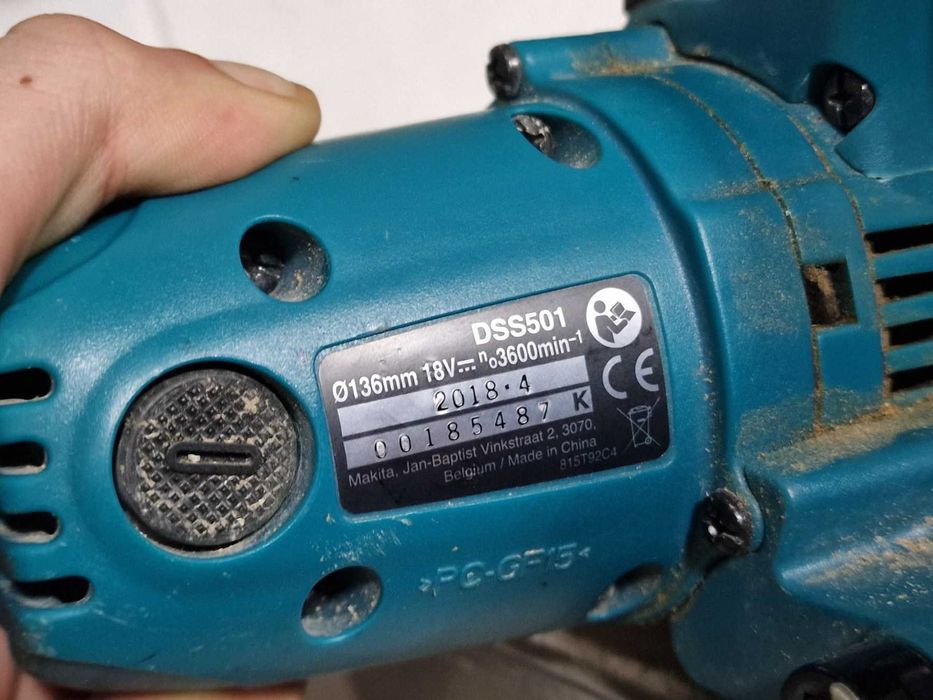 Ръчен акумулаторен циркуляр Makita DSS501 / 18 V, диск 136 мм /