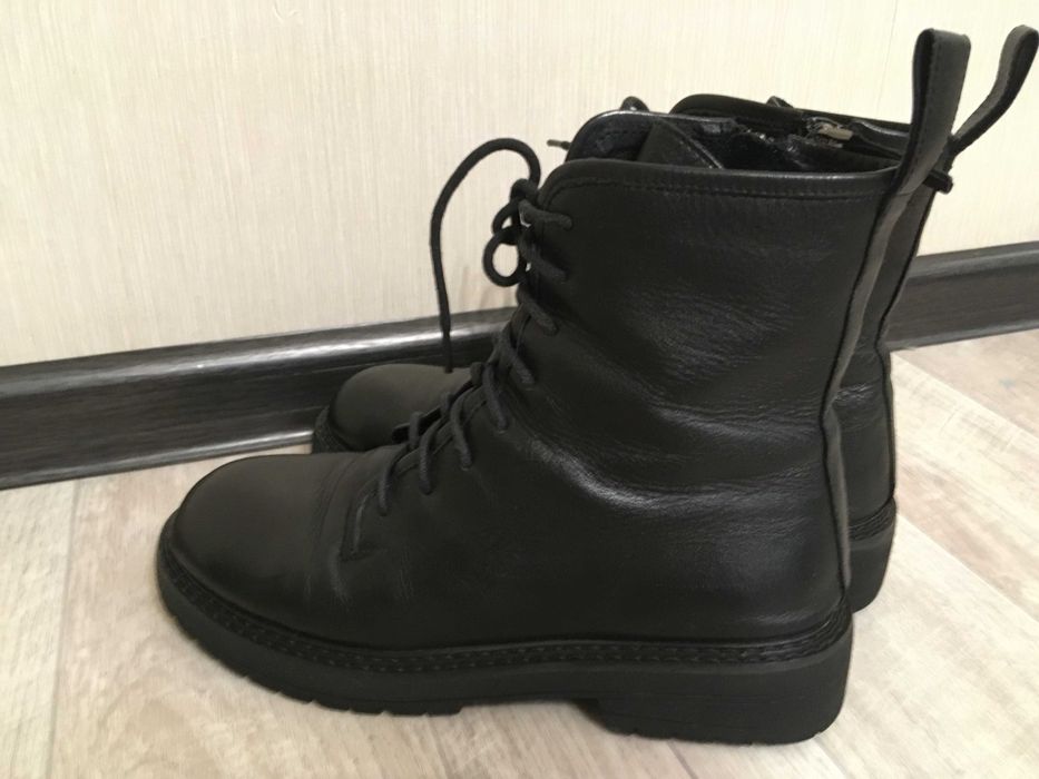 Демиссезонные ботинки