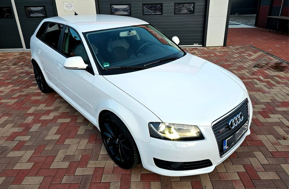 Audi A3 S-line Automat 2.0 tdi 170 cp  Euro 5 Variante +-