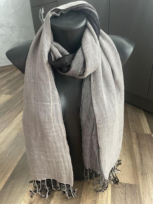 Лот от много шалове