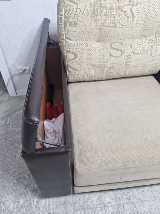 Продам угловой диван кресло пуф