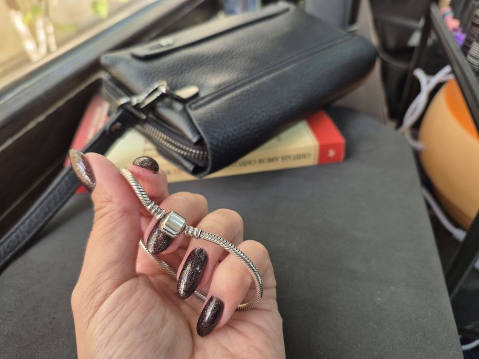 Продам браслет Pandora  20 размер