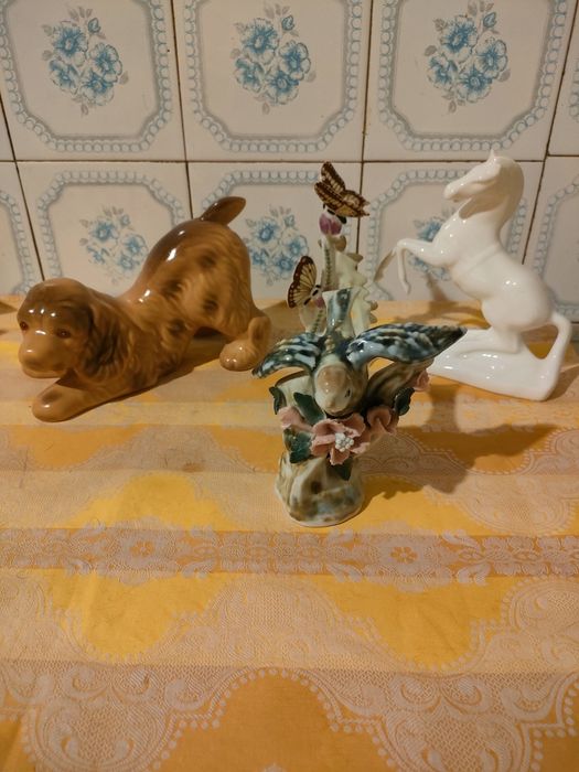 Bibelou statueta porțelan vechi