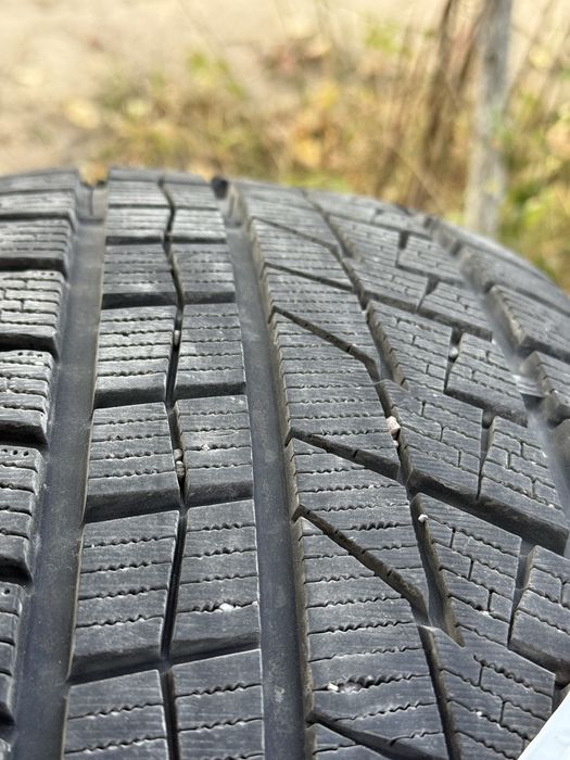 Продам шины зимние