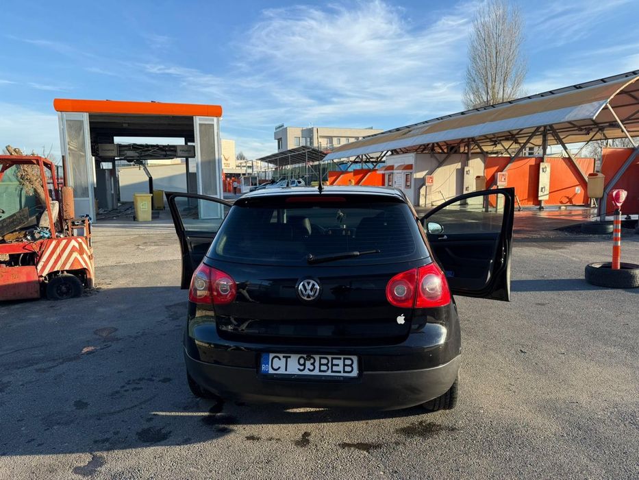 Vând golf 5 an 2009