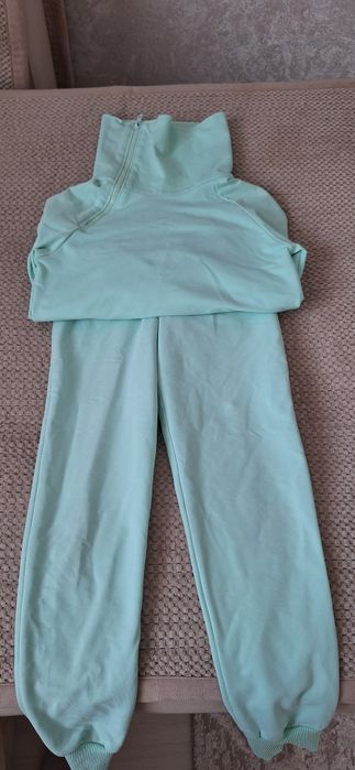 Продам детский вещи