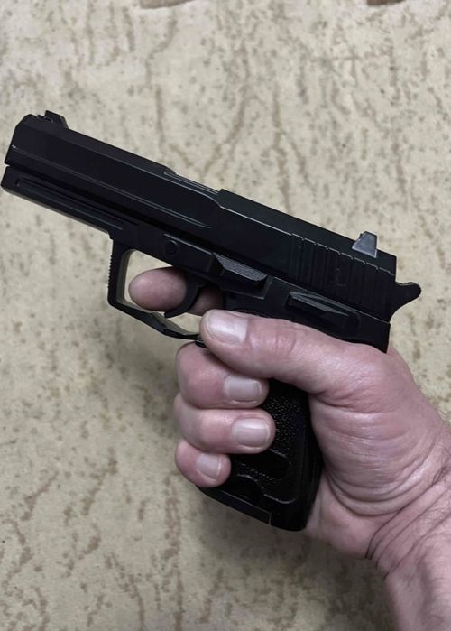 Пистолет Airsoft